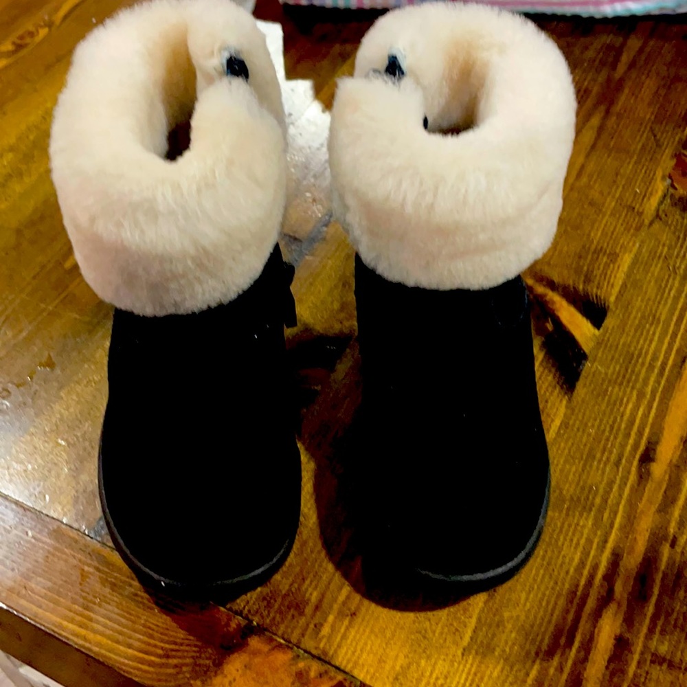 UGG TODDLER BOOTS
